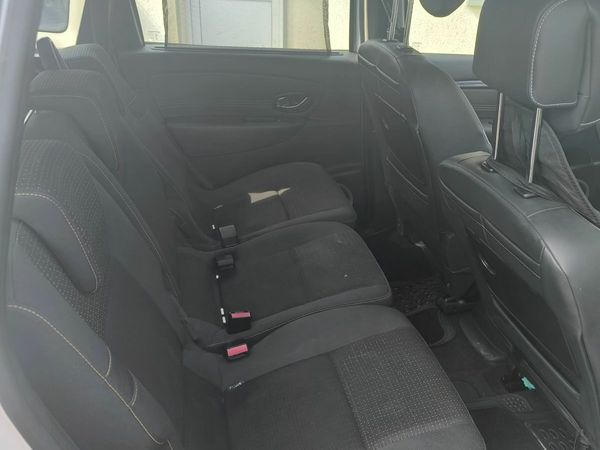 Renault Grand Scenic MPV, Diesel, 2010, Silver