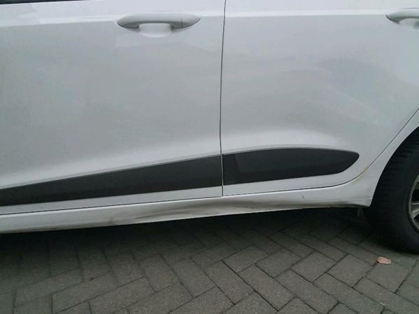 Hyundai i10 Hatchback, Petrol, 2014, White