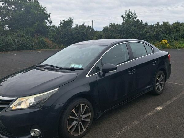 Toyota Avensis Saloon, Diesel, 2014, Grey