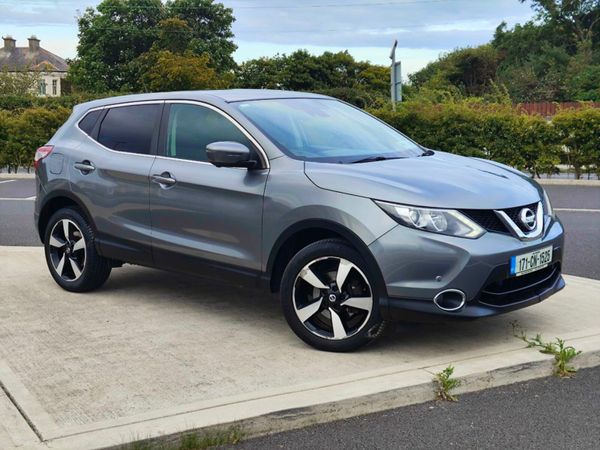 Nissan Qashqai SUV, Diesel, 2017, Grey