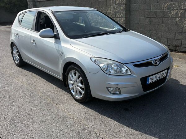 Hyundai i30 Hatchback, Diesel, 2008, Silver