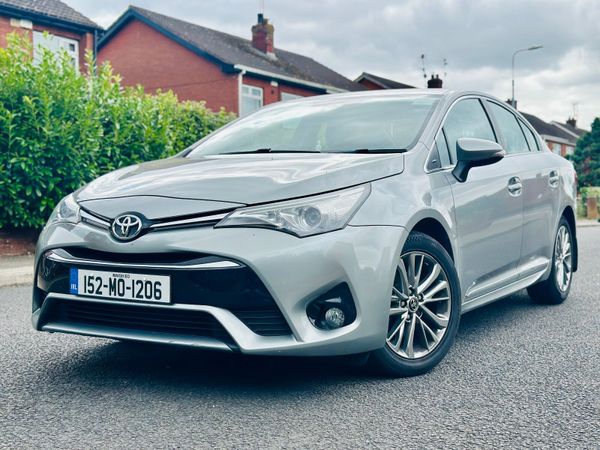 Toyota Avensis Saloon, Diesel, 2017, Grey