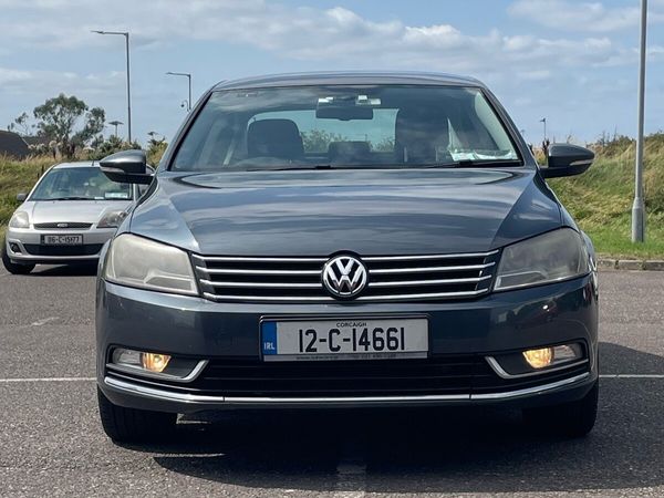 Volkswagen Passat Saloon, Diesel, 2012, Grey
