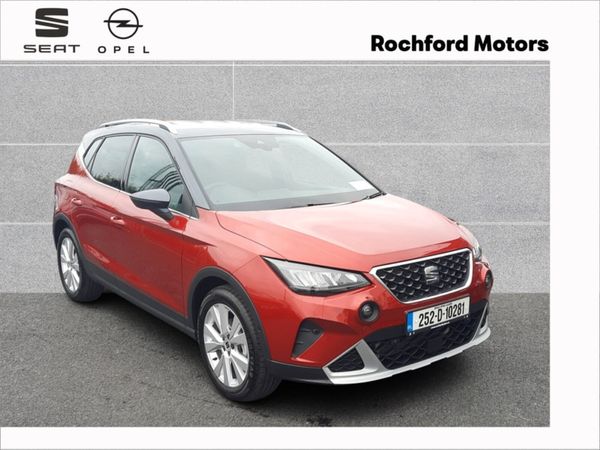 SEAT Arona Hatchback, Petrol, 2025, Red