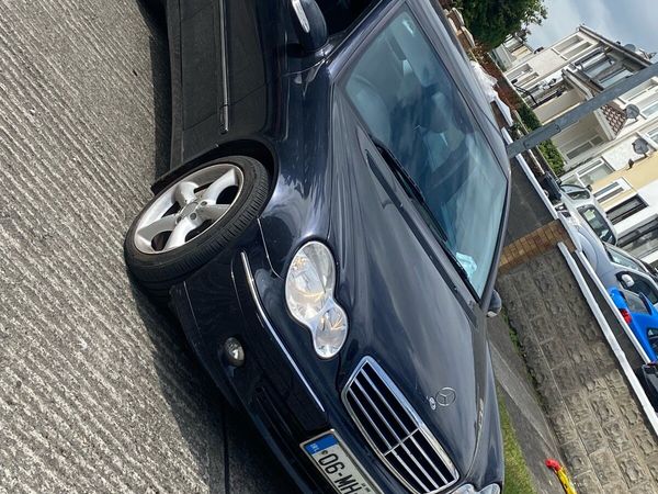 Mercedes-Benz C-Class Saloon, Diesel, 2006, Black