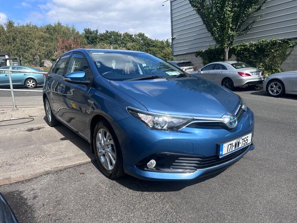 Toyota Auris Hatchback, Petrol Hybrid, 2017, Blue