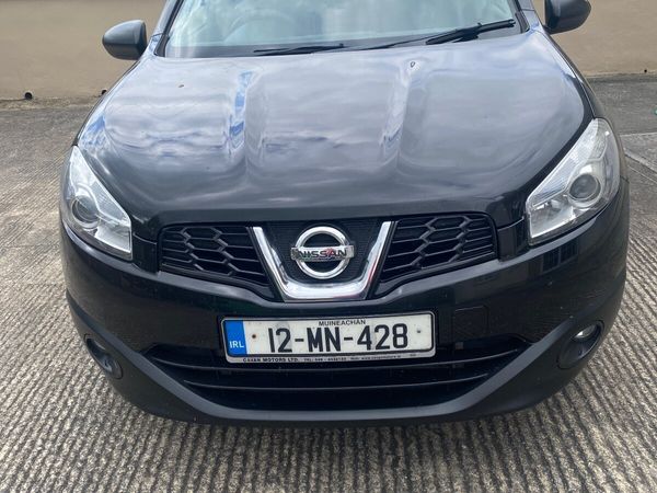 Nissan Qashqai Estate/Jeep, Diesel, 2012, Black