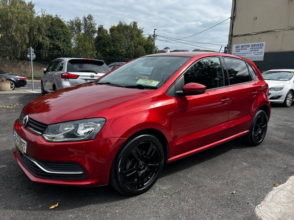 Volkswagen Polo Hatchback, Petrol, 2015, Red