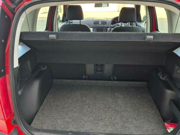 Skoda Yeti SUV, Diesel, 2012, Red