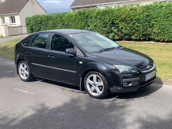 Ford Focus Hatchback, Petrol, 2007, Black