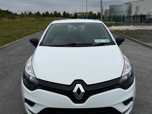Renault Clio Hatchback, Petrol, 2018, White
