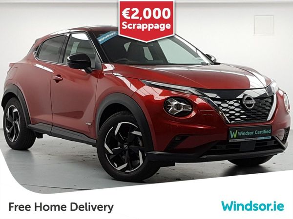 Nissan Juke SUV, Petrol Hybrid, 2023, Red