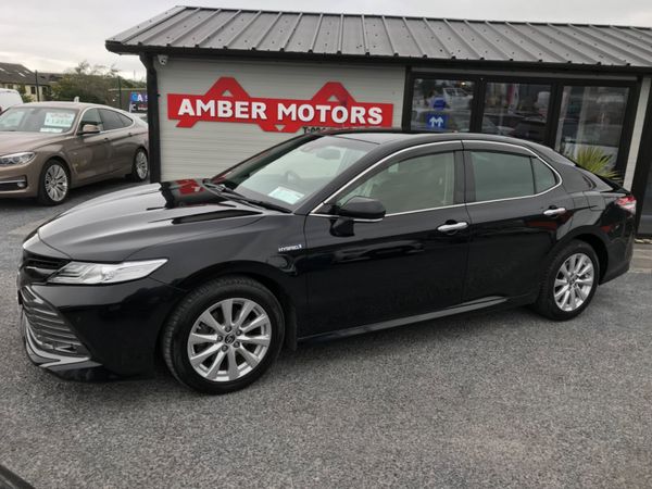 Toyota Camry Saloon, Petrol Hybrid, 2018, Black