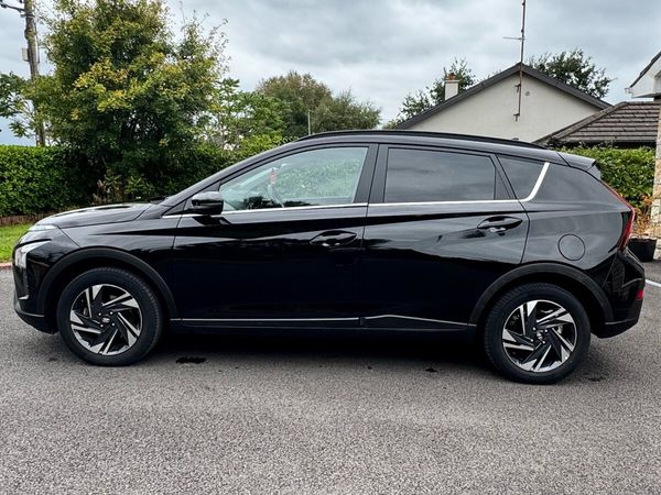 Hyundai Bayon Estate/Jeep, Petrol, 2023, Black