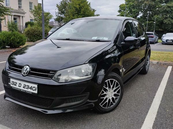Volkswagen Polo Hatchback, Petrol, 2013, Black