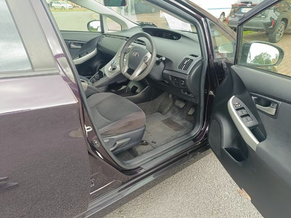 Toyota Prius Hatchback, Petrol Hybrid, 2014, Brown