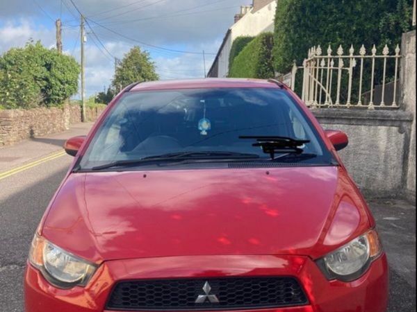 Mitsubishi Colt MPV, Petrol, 2012, Red
