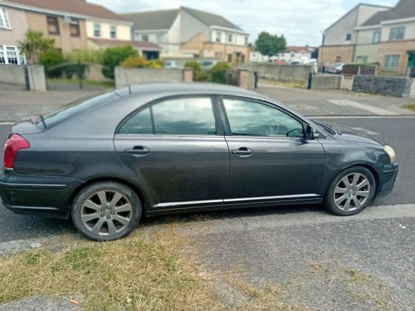 Toyota Avensis Hatchback, Diesel, 2008, Grey