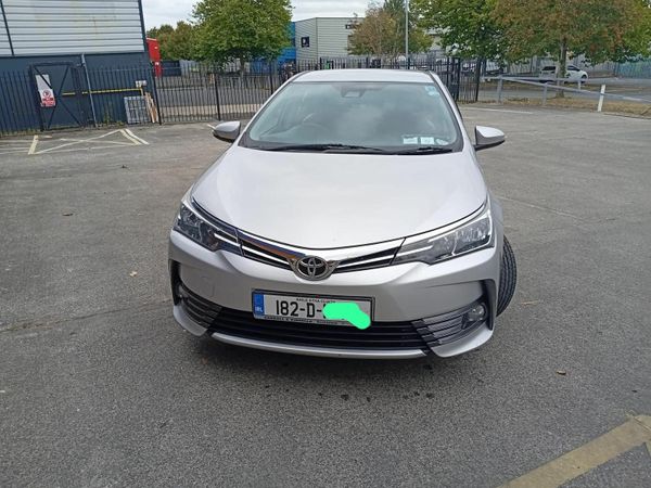 Toyota Corolla Saloon, Diesel, 2018, Grey