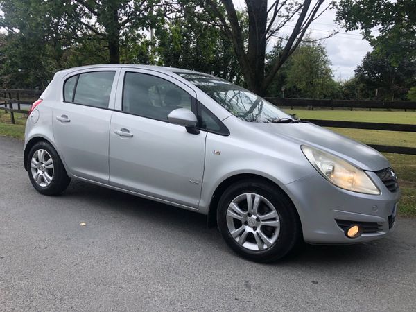 Opel Corsa Hatchback, Petrol, 2009, Silver