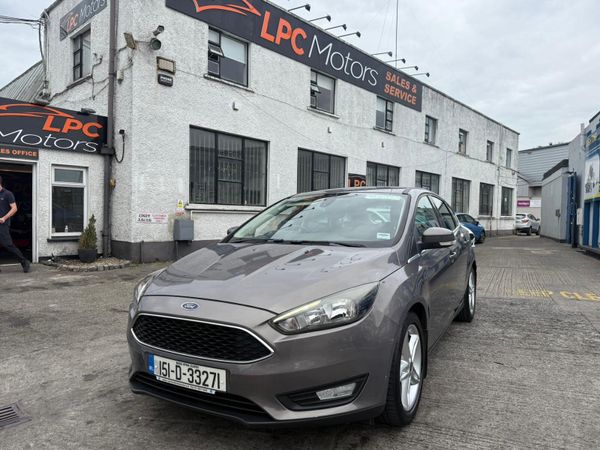 Ford Focus Hatchback, Petrol, 2015, Brown