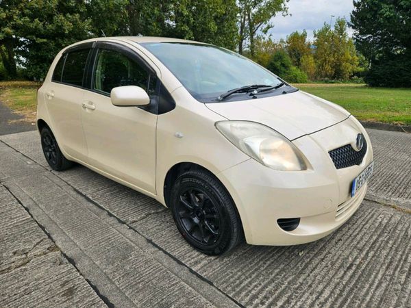 Toyota Yaris Hatchback, Petrol, 2005, Beige