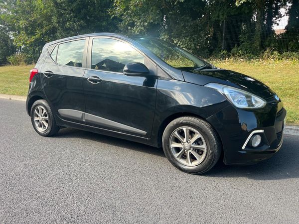 Hyundai i10 Hatchback, Petrol, 2015, Black