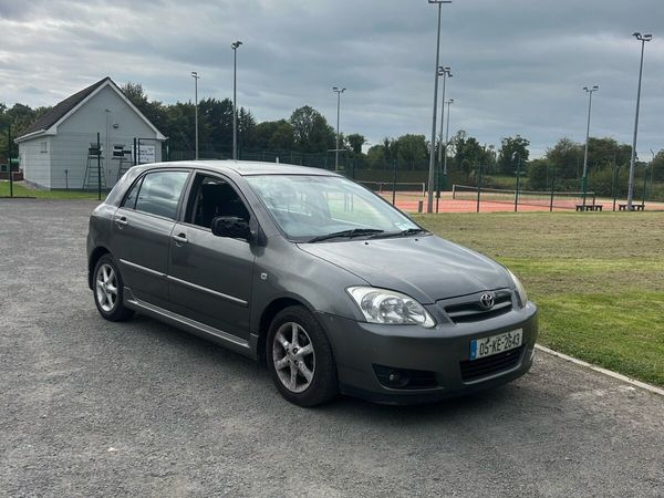 Toyota Corolla Hatchback, Petrol, 2005, Grey