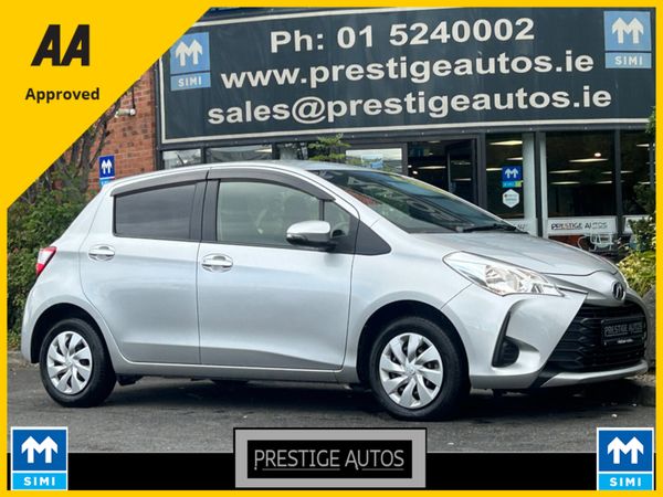 Toyota Yaris Hatchback, Petrol, 2017, Silver