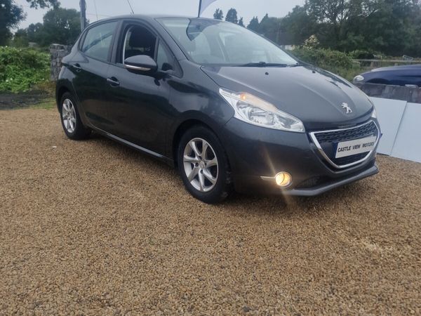 Peugeot 208 Hatchback, Petrol, 2013, Grey