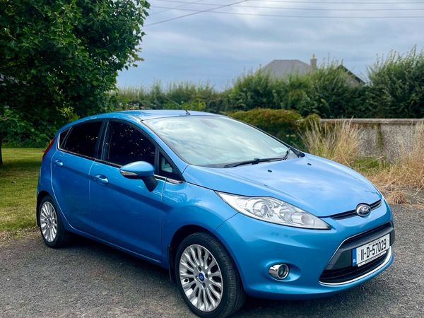 Ford Fiesta Hatchback, Petrol, 2011, Blue