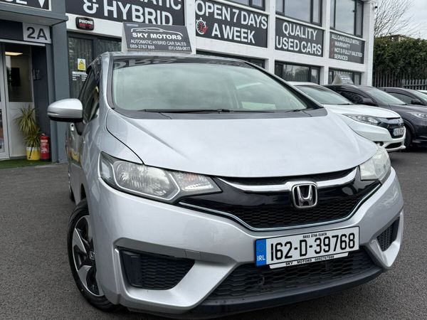 Honda Fit Hatchback, Petrol, 2016, Silver