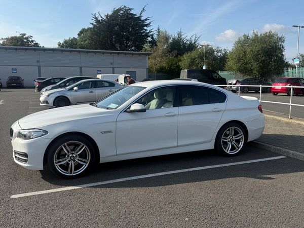 BMW 5-Series Saloon, Diesel, 2015, White