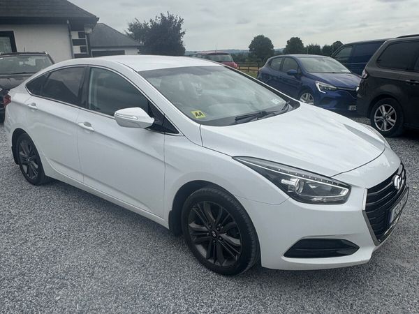 Hyundai i40 Saloon, Diesel, 2015, White