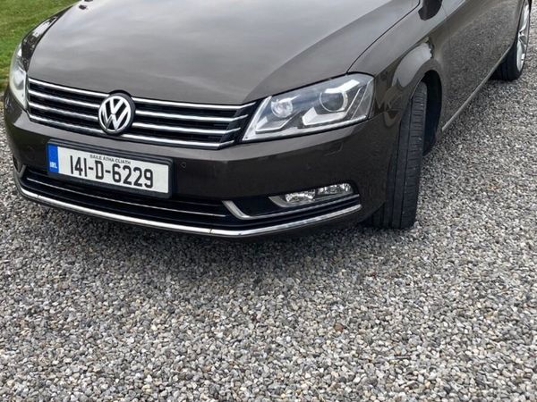 Volkswagen Passat Saloon, Diesel, 2014, Brown