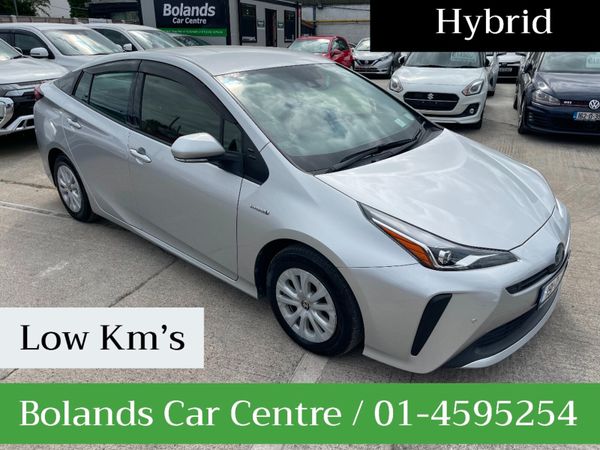 Toyota Prius Hatchback, Petrol Hybrid, 2019, Silver