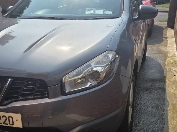 Nissan Qashqai Hatchback, Diesel, 2010, Blue