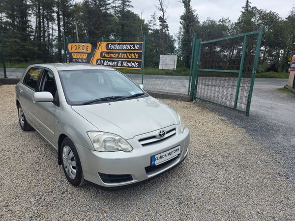 Toyota Corolla Hatchback, Petrol, 2006, Silver