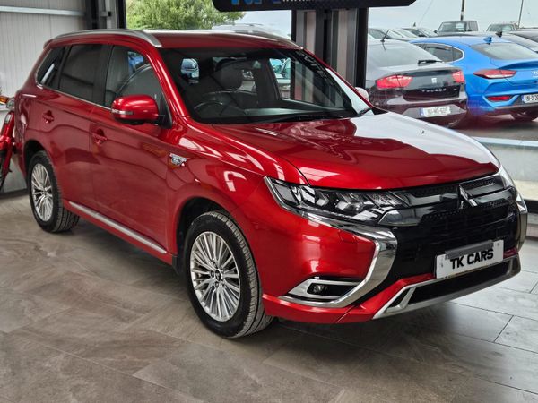 Mitsubishi Outlander SUV, Petrol Plug-in Hybrid, 2019, Red