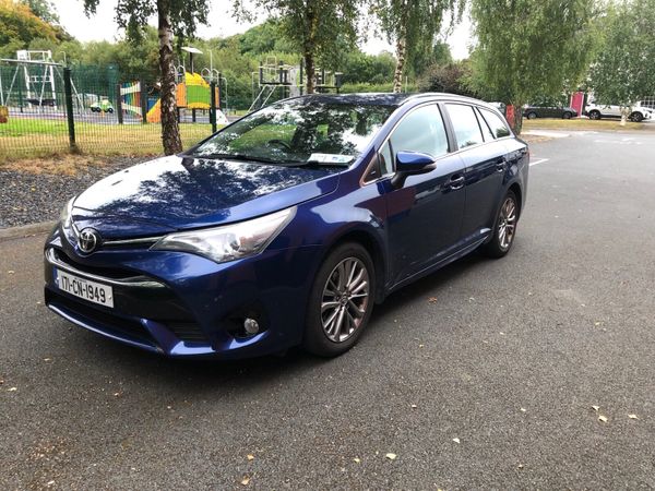 Toyota Avensis Estate, Diesel, 2017, Blue