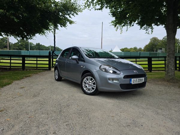 Fiat Punto Hatchback, Diesel, 2012, Grey