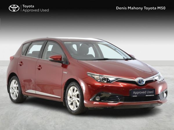 Toyota Auris Hatchback, Petrol Hybrid, 2017, Red