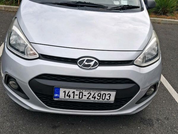 Hyundai i10 Hatchback, Petrol, 2014, Silver