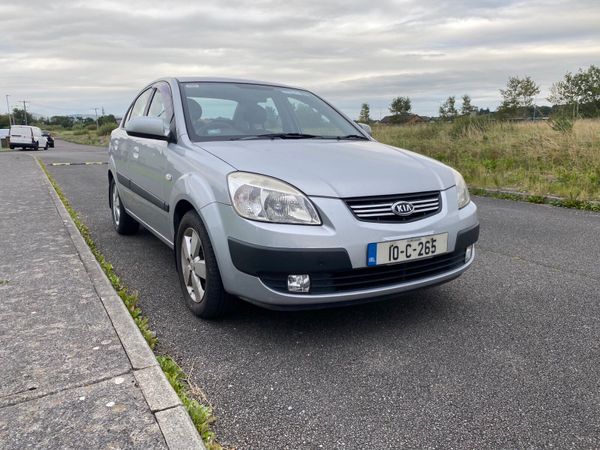 Kia Rio Saloon, Diesel, 2010, Silver