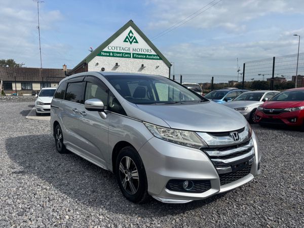 Honda Odyssey MPV, Petrol Hybrid, 2016, Silver