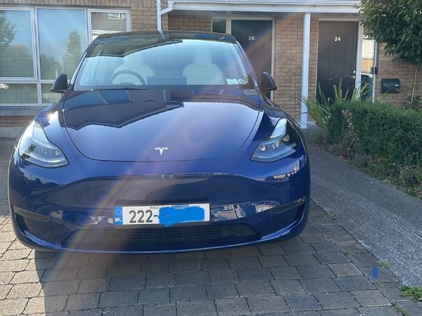 Tesla Model Y MPV, Electric, 2022, Blue