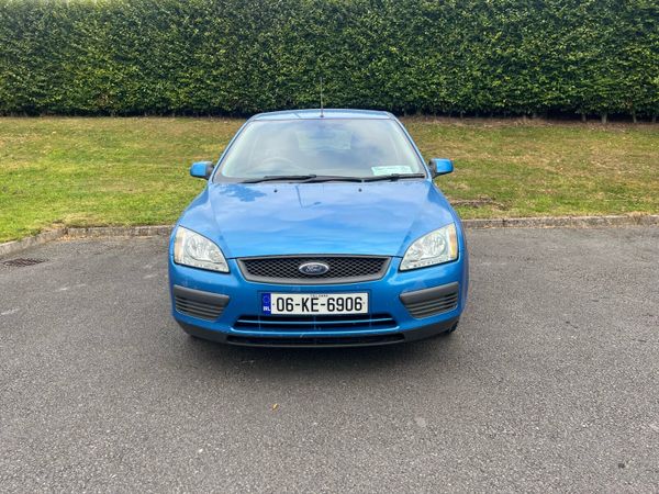Ford Focus Hatchback, Petrol, 2006, Blue