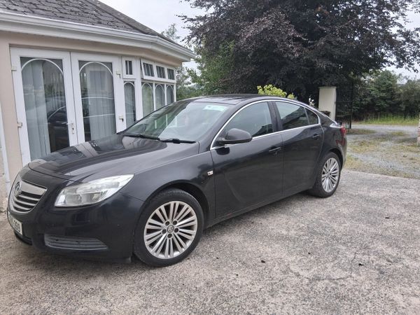 Vauxhall Insignia Hatchback, Diesel, 2012, Black