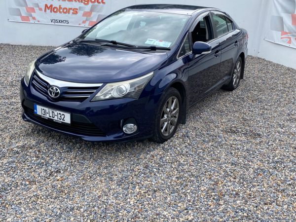 Toyota Avensis Saloon, Diesel, 2013, Blue