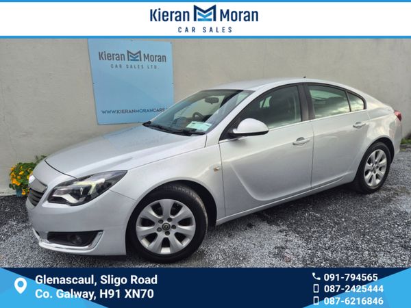 Opel Insignia Hatchback, Diesel, 2015, Silver